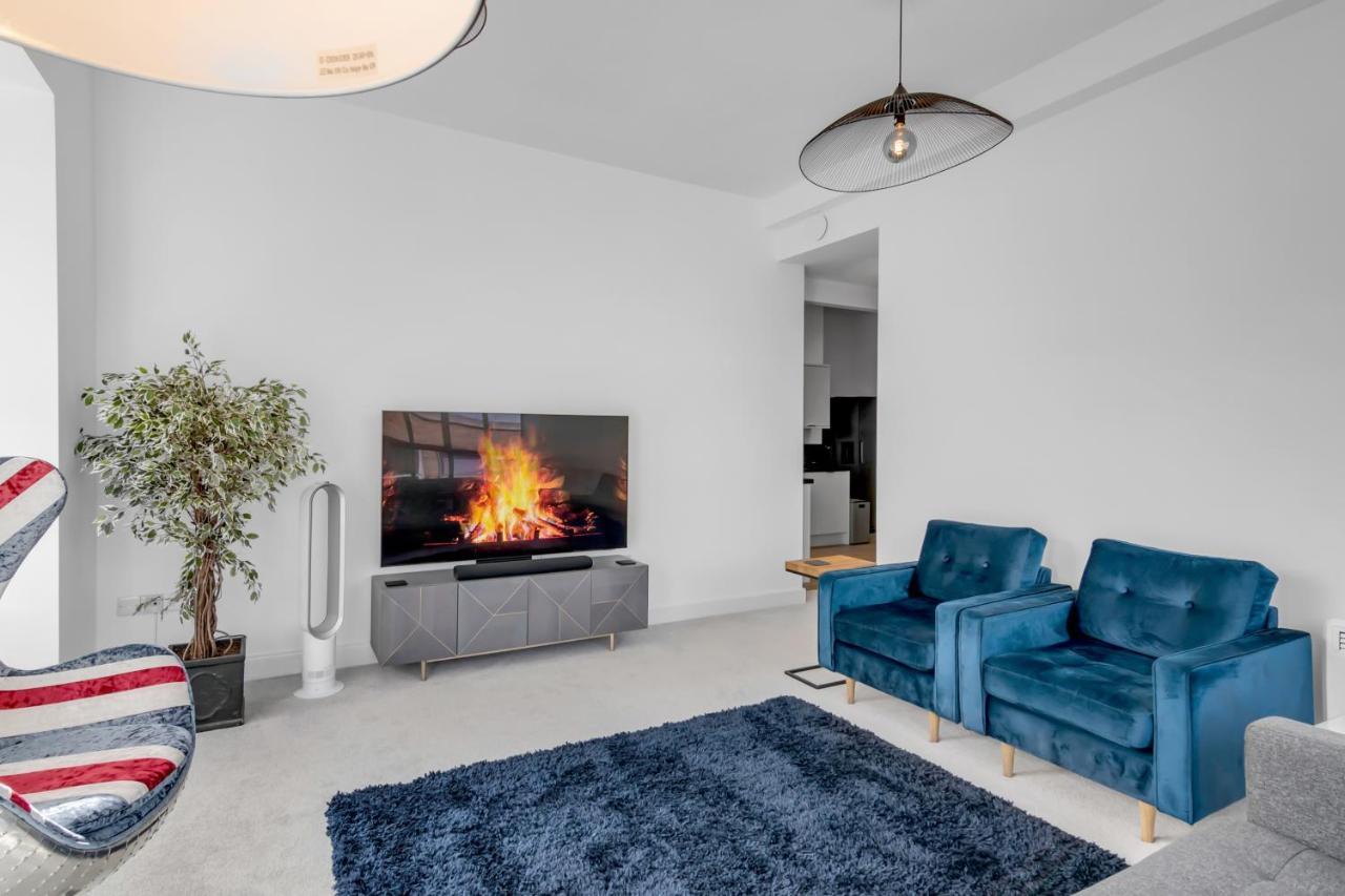Furnished Modern Flat Overlooking Norwich Castle Exterior photo